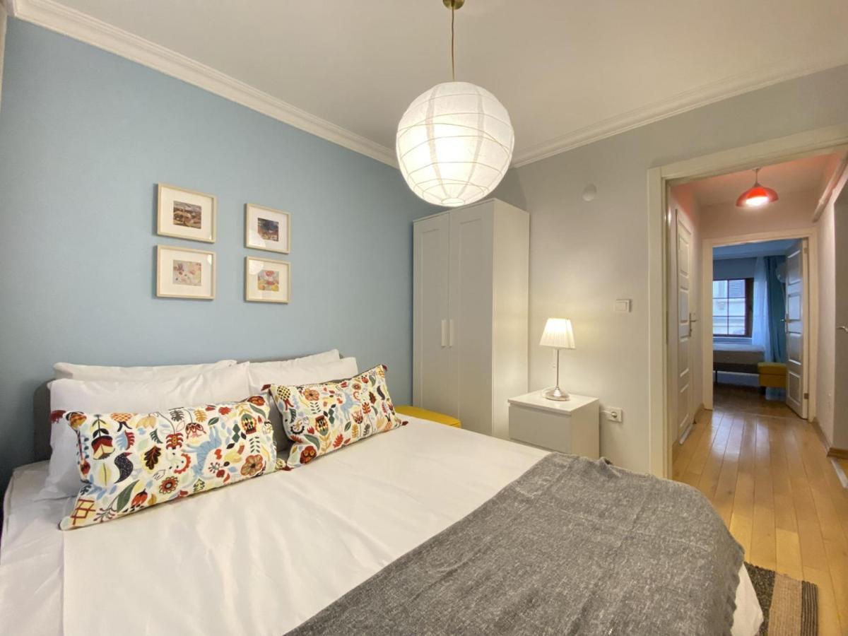 Charming And Central Flat With Balcony In Beyoglu * Istambul