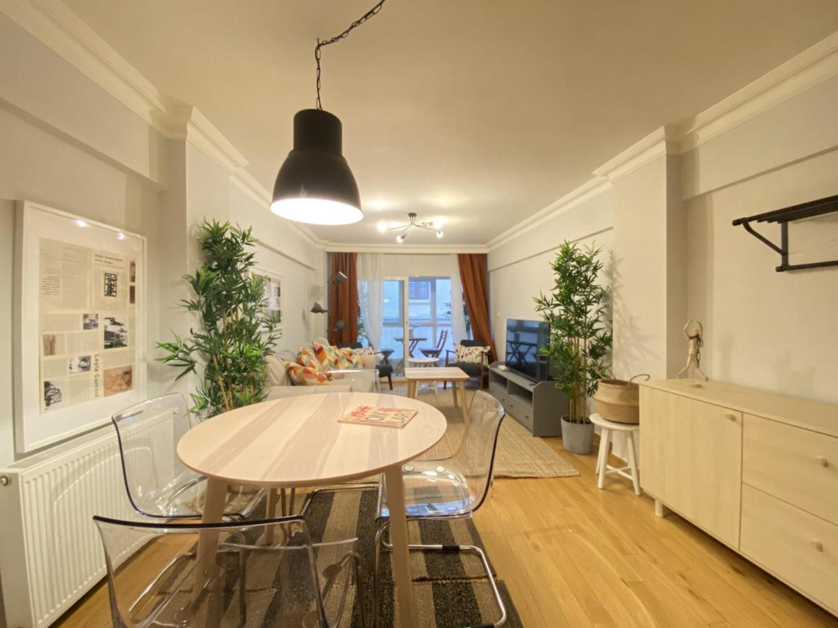 Daire Charming And Central Flat With Balcony In Beyoglu