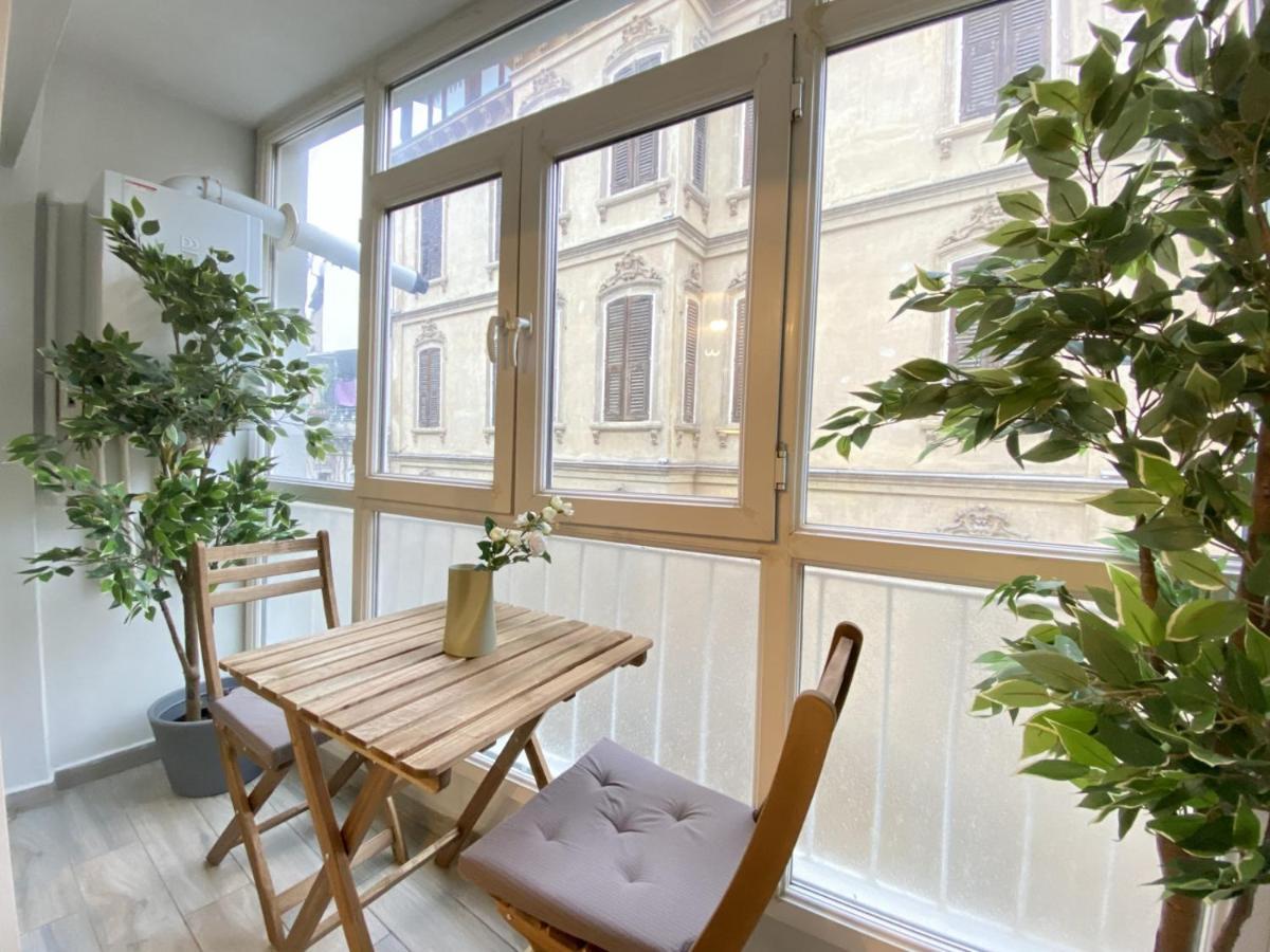 Daire Charming And Central Flat With Balcony In Beyoglu